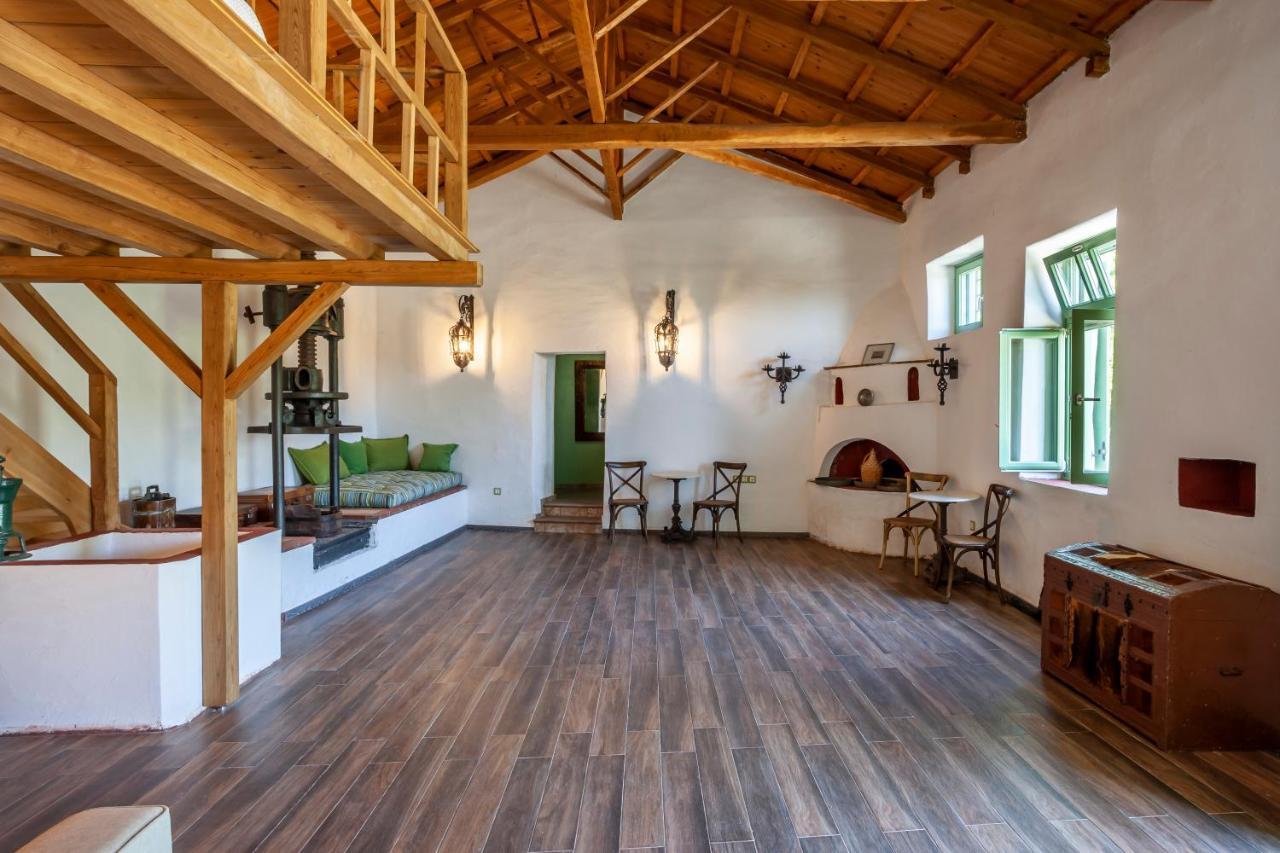 Olea Skopelos Villas With Swimming Pools & Sea View Panormos  Екстериор снимка
